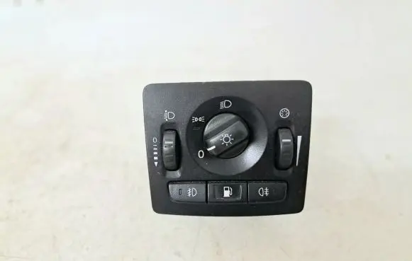 Volvo V50 Light switch 30739300