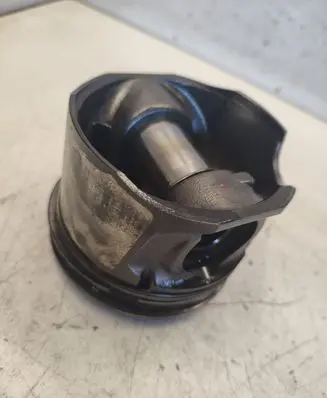 Piston