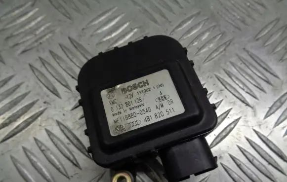 Audi A4 S4 B6 8E 8H A/C air flow flap actuator/motor 4B1820511