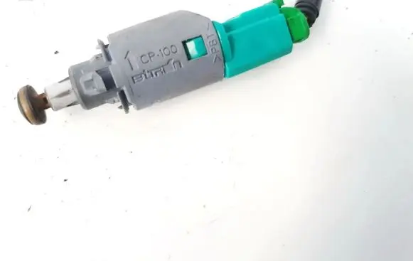 Renault Scenic II - Grand scenic II Brake pedal sensor switch 8200168240b 3215l