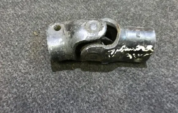 Toyota Tacoma I Steering column universal joint