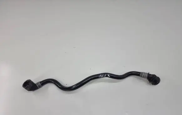 Engine coolant pipe/hose
