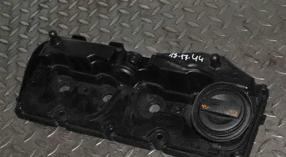 Audi A3 S3 8V Rocker cam cover 03L103469H