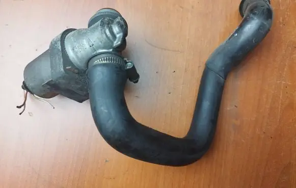 BMW 3 E46 Idle control valve (regulator) 1744713