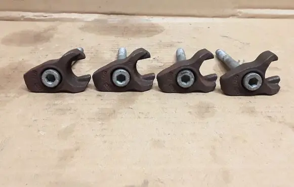 Peugeot 4007 Fuel Injector clamp holder