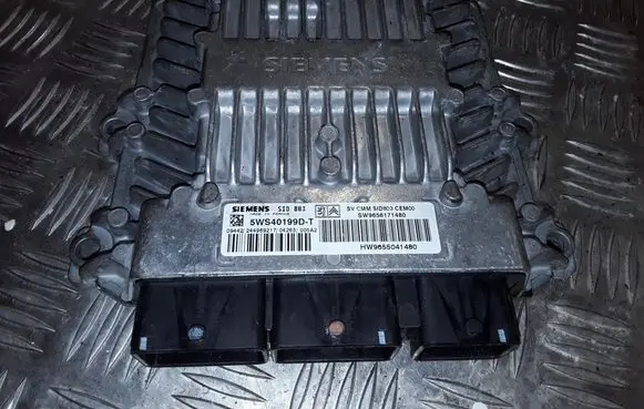 Citroen C5 Engine control unit/module 5WS40199DT