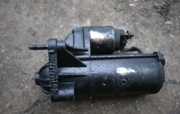 Renault Laguna II Starter motor