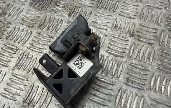 Land Rover Range Rover Velar Radiator support slam panel bracket HK838A292AA