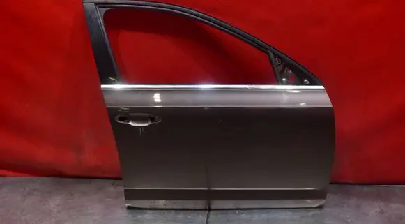 Skoda Octavia Mk3 (5E) Front door