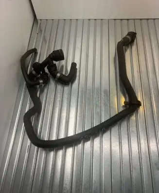 BMW 5 G30 G31 Engine coolant pipe/hose 8572913 15309518