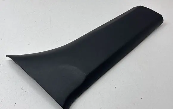 Jeep Grand Cherokee WL (B) pillar trim (bottom) 6QH12TRMAA 66592 MT2616
