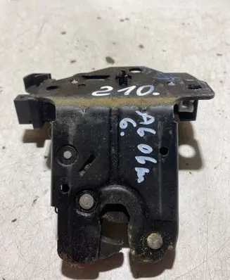 Tailgate/trunk/boot lock/catch/latch