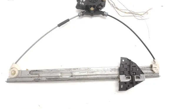 Mazda 3 I Front door window regulator with motor G22C5858X PWRP3RA CM011750