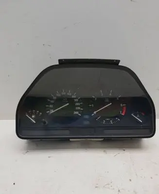 BMW 5 E34 Speedometer (instrument cluster) 8361119 9220300971