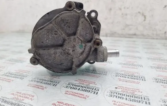 Audi Q7 4L Vacuum pump 03H145100B