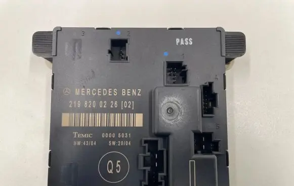 Mercedes-Benz CLS AMG C219 Door control unit/module 2198200226 00005031 070205