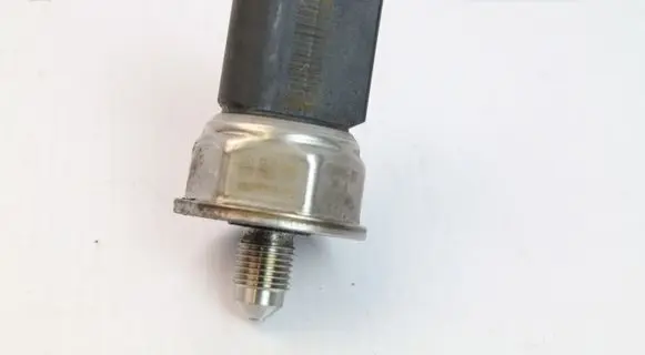Fuel pressure sensor