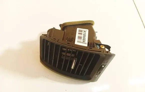 Honda Accord Dash center air vent grill