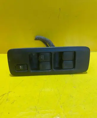 Nissan Qashqai Electric window control switch 25401JD00A