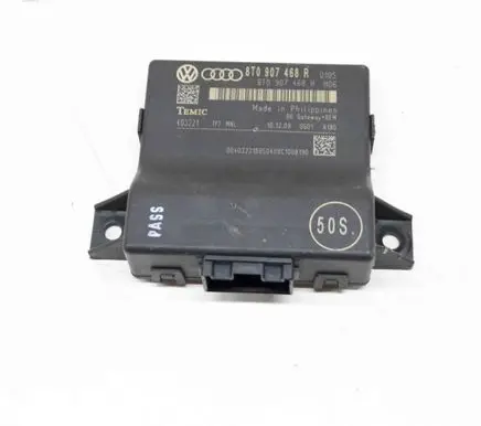 Audi A5 8T 8F Gateway control module 403221 8T0907468H