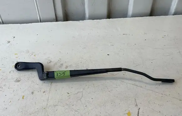 Skoda Fabia Mk1 (6Y) Front wiper blade arm 6Y1955409
