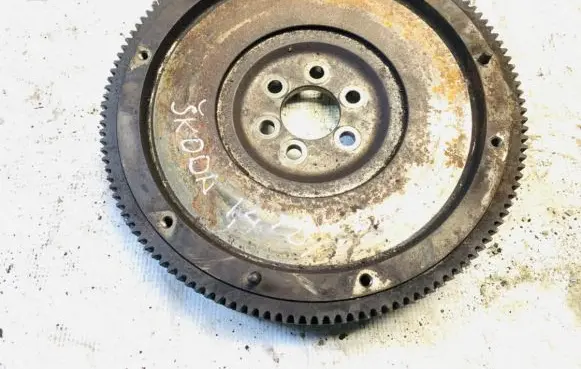 Skoda Fabia Mk1 (6Y) Flywheel 045105273