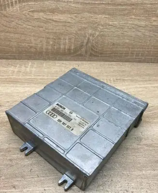 Audi A4 S4 B5 8D Engine control unit/module ECU 8D0907557B 0261203554