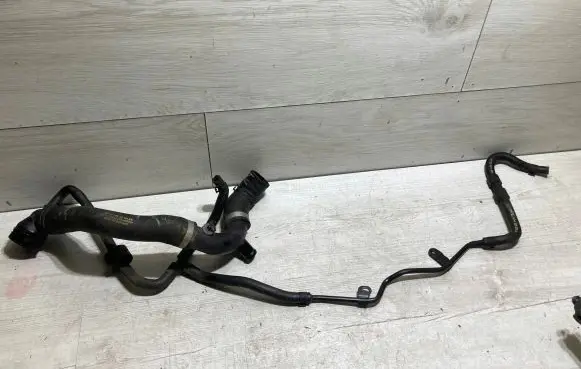 Volkswagen Beetle A5 Engine coolant pipe/hose 1K0122101KN