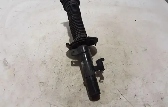Volvo V40 Front shock absorber/damper 31406830