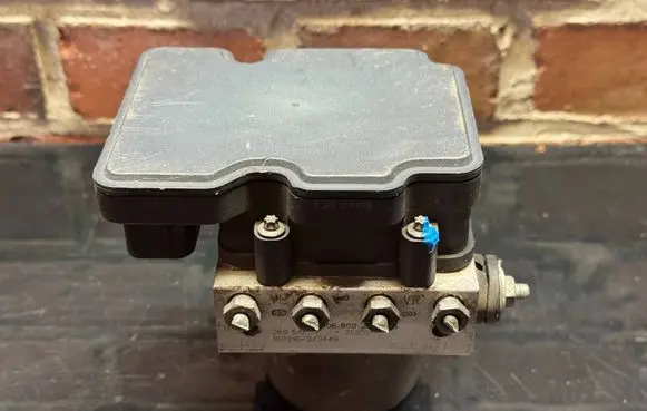 Mercedes-Benz Sprinter W906 ABS Pump A9069002703 ZGS001 269517
