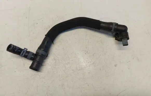 Audi A3 8Y Engine coolant pipe/hose