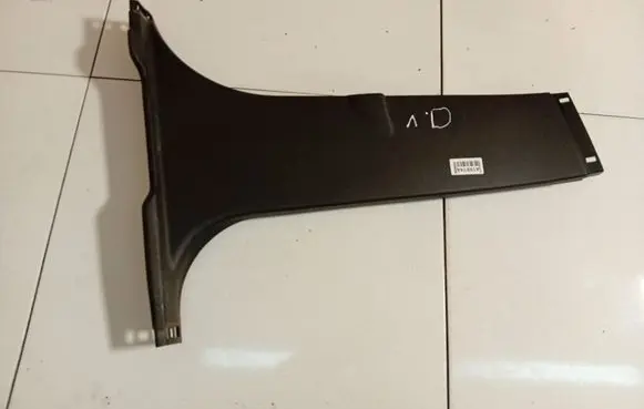 Ford Focus (B) pillar trim (top) BM51A243W06ADW