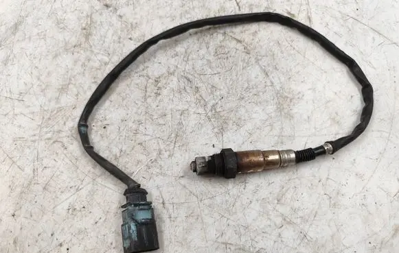 Audi A4 S4 B8 8K Lambda probe sensor 06H906262 0258010007