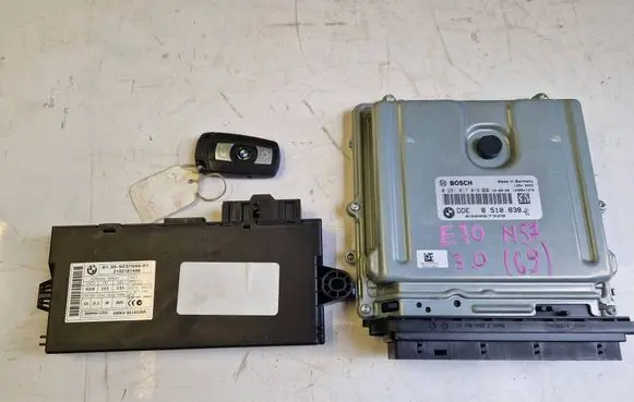 BMW X5M E70 Engine ECU kit and lock set 8510838 0281017018