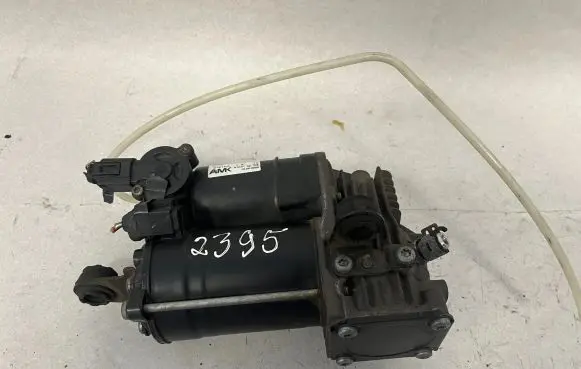 Mercedes-Benz R W251 Air suspension compressor/pump A2513201004 12062006 A1047Q02