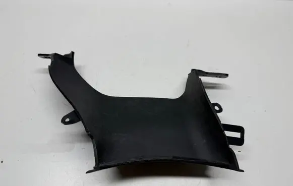 Chevrolet Camaro Intercooler air channel guide 84112311 00060135 PR486300AA