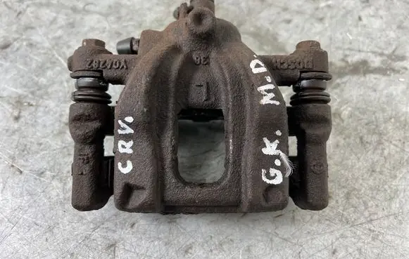 Honda CR-V Rear brake caliper Y04282
