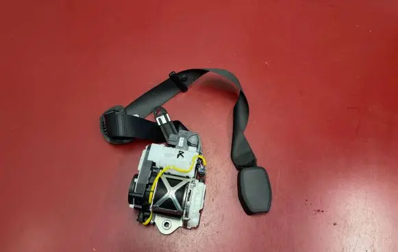 BMW X3 G01 Front seatbelt 7469962 S2746996207