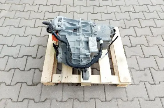 Tesla Model Y Electric car motor 158774000C