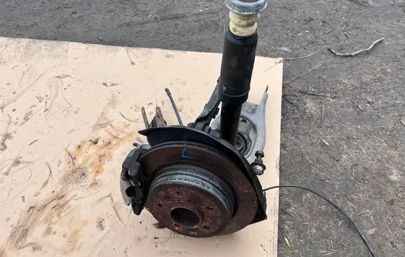 BMW 3 E90 E91 Rear wheel hub spindle/knuckle 