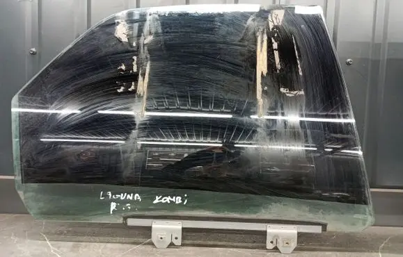 Renault Laguna I Rear side window