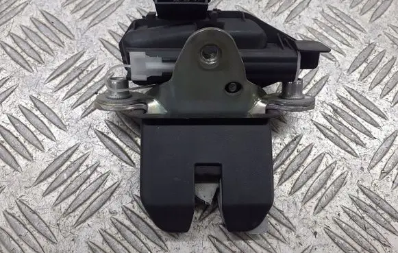 Skoda Fabia Mk1 (6Y) Engine bonnet/hood lock/latch loop/hook 5J0827501B
