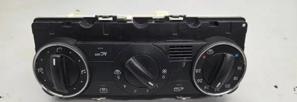 Mercedes-Benz A W169 Climate control unit A1698301385 69780005