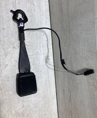 Audi A4 S4 B9 Front seatbelt buckle 4M0857755E