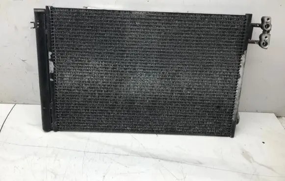 BMW 3 E90 E91 Coolant radiator 9169791 33036453
