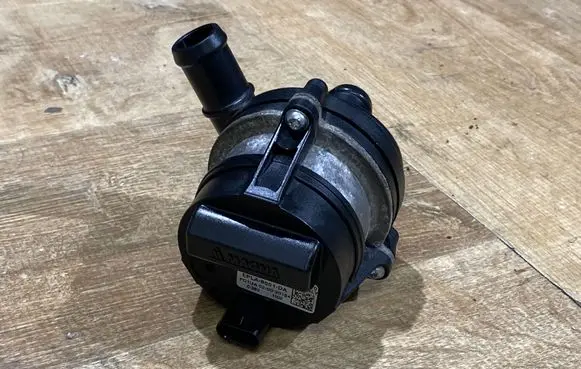 Jaguar XE Electric auxiliary coolant/water pump EPLA8501DA 2706196270