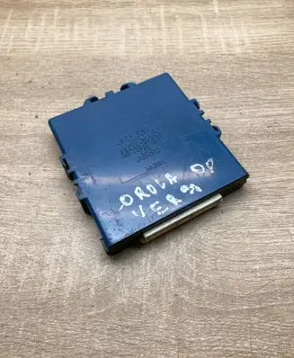 Toyota Corolla Verso AR10 Combustion control unit/module 896180F020 MB1238009021