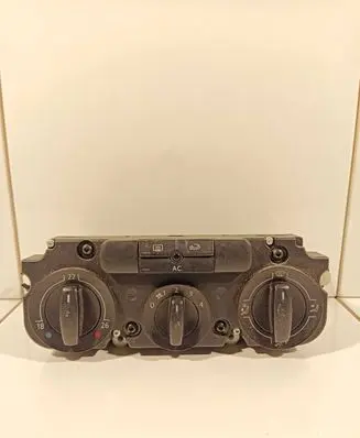 Volkswagen Touran I Interior fan control switch 74730960