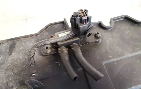Ford Focus Air pressure sensor av615l200aa av61-5l200-aa