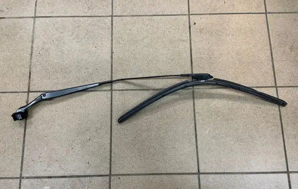 Ford Edge II Front wiper blade arm FT4B17C495AD FT4B17C495